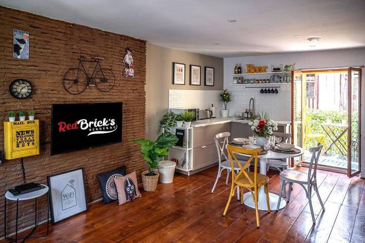 Gîte pour 4 personnes, avec balcon dans Office de Tourisme de Bergerac Sud Dordogne