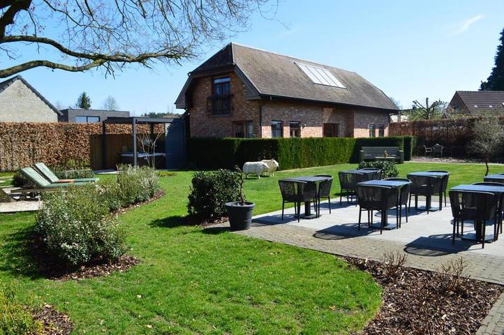 Location de vacances pour 2 personnes, avec vue ainsi que jardin et sauna à Lille (Belgique) - 2