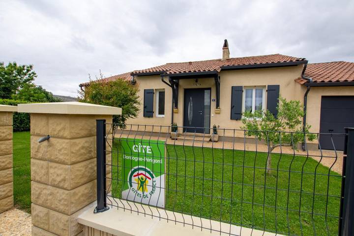 Gîte for 6 people, with terrace - 1