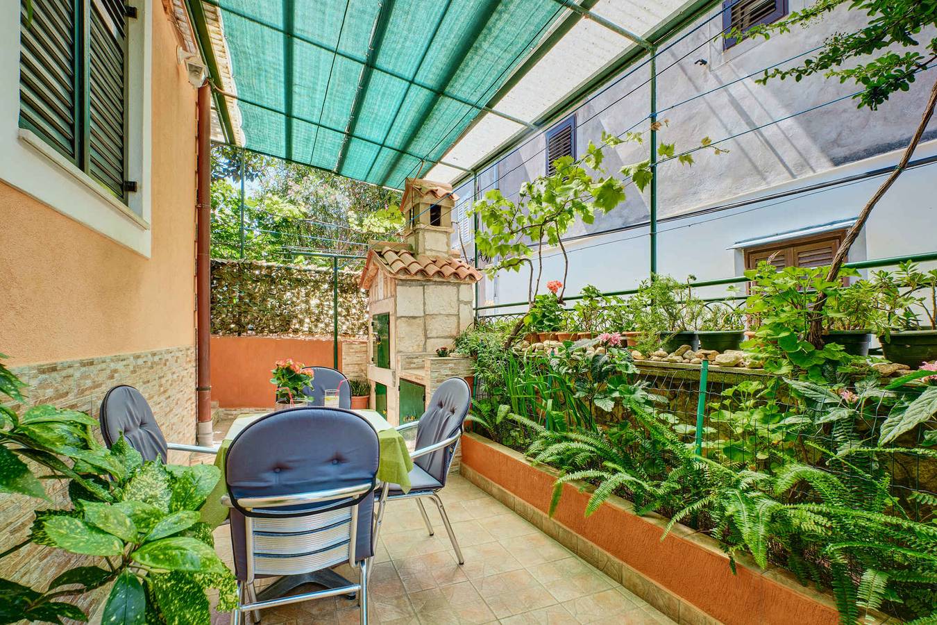 Ganze Ferienwohnung, Ferienwohnung mit Klimaanlage und Terrasse in Mali Lošinj, Lošinj