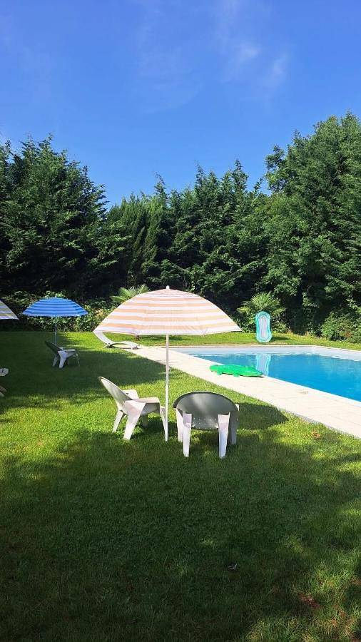 Camping pour 6 personnes, avec Terrasse ainsi que Jardin et Piscine