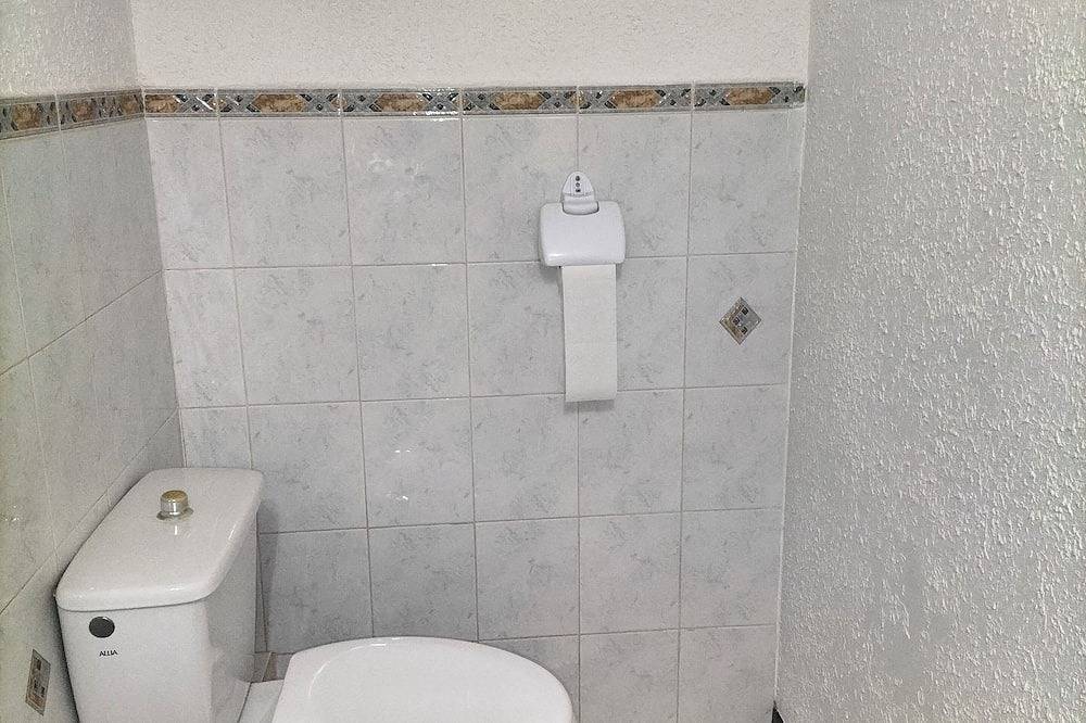 Appartement entier, Appartement le petit paradis ou les animaux de compagnie sont acceptés :) in Saint-Pons-de-Thomières, Région de Béziers