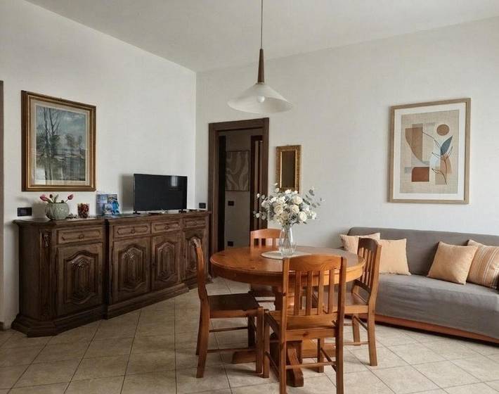 Appartamento per 4 persone, con Giardino e Panorama a Oleggio
