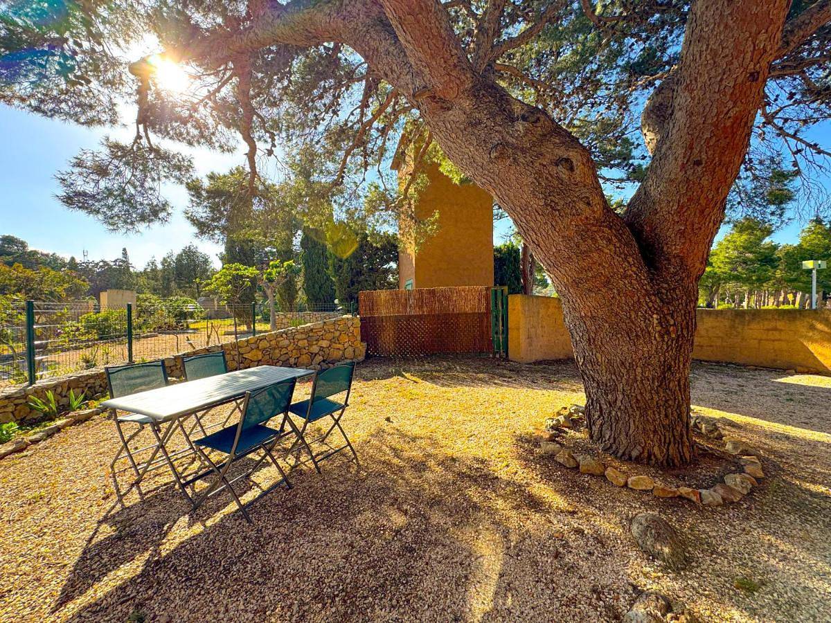 Paisible maison à l'ombre des pins in Fitou, Côte méditerranéenne (France)