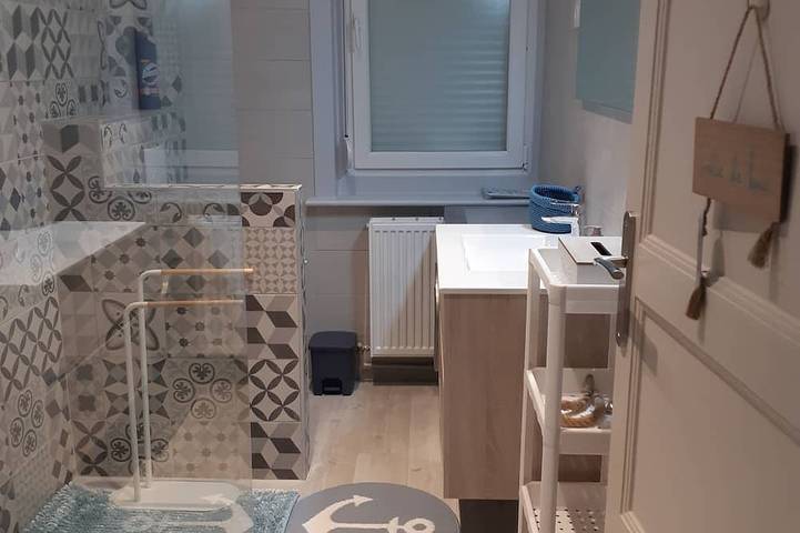 Ganze Wohnung, \"Le Sable Fin\", 2 bedrooms, 4 people, free secure parking with badge, 8 minutes from the beach. in Le Portel, Boulogne-sur-Mer und Umgebung