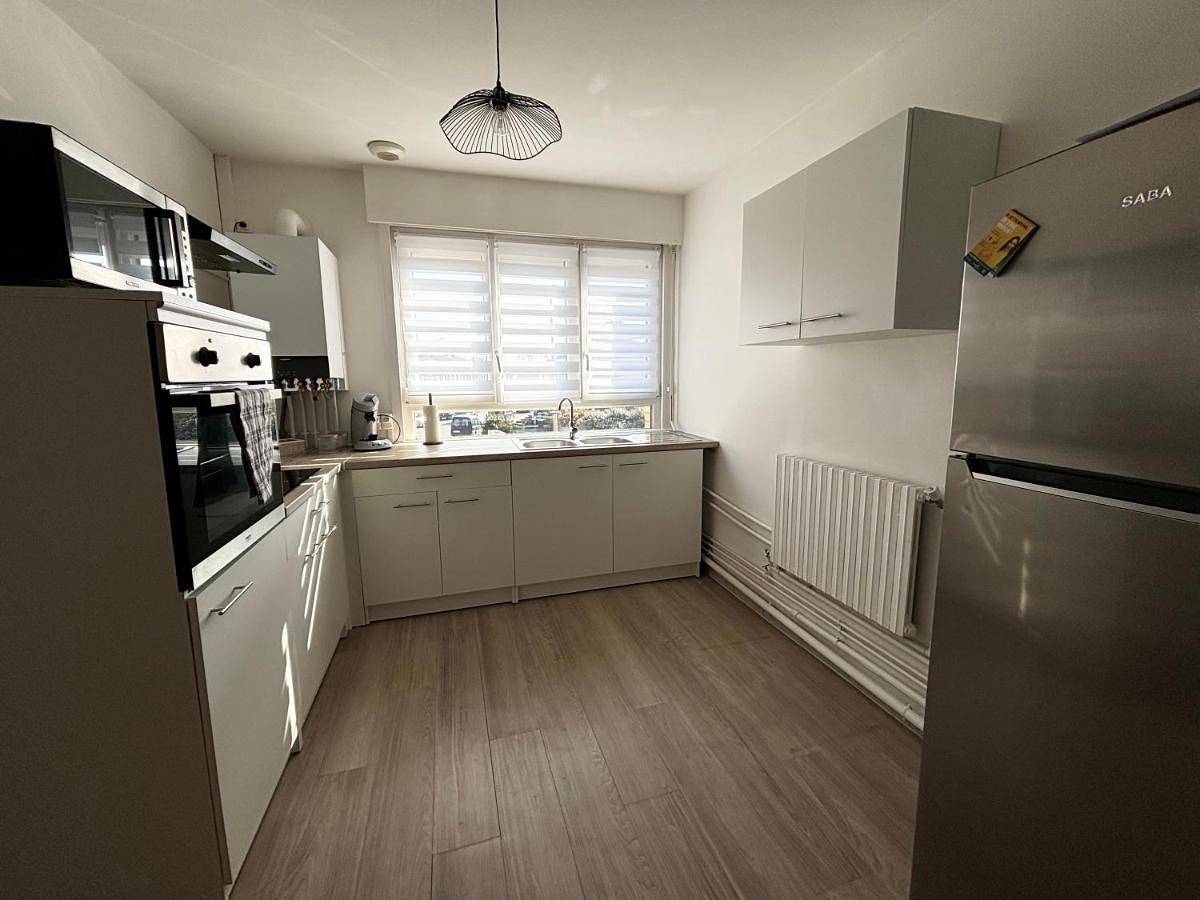 Appartement entier, Appartement spacieux et lumineux, 3 chambres à Coudekerque-branche in Coudekerque-Branche, Côte des dunes de Flandres