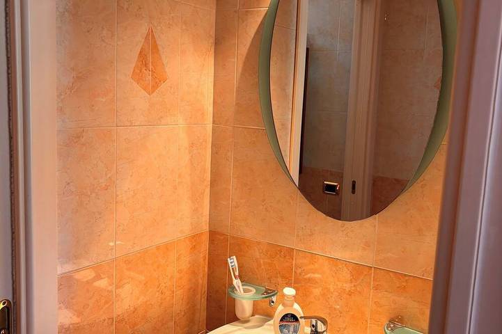 Atemberaubende neue Villa mit privatem Pool und Meerblick in Capitana, Quartu Sant'Elena