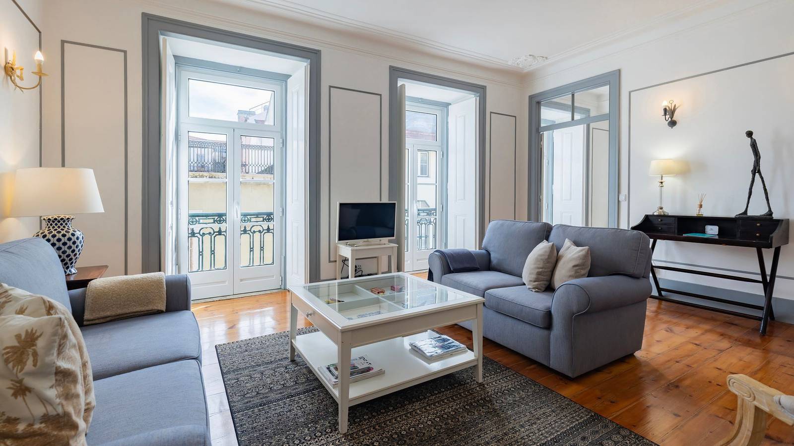 Ganze Wohnung, Classic & Super Central Apartment by Lovelystay in Mártires, Santa Maria Maior