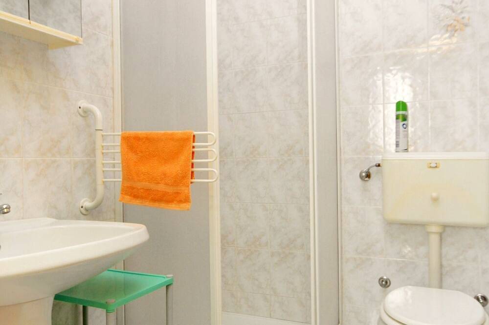 Entire apartment, Two bedroom apartment with terrace Umag in Umag, Umag Region