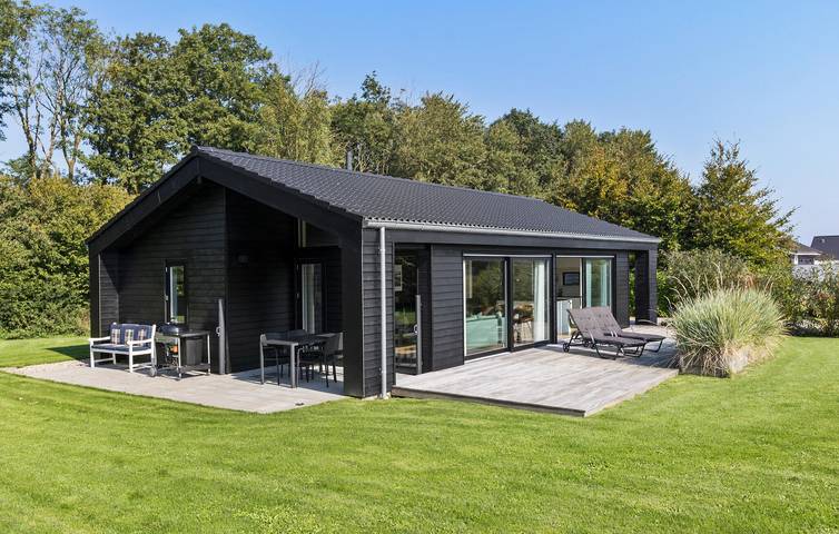 Ferienhaus für 6 Personen, mit Terrasse und Garten in Mommark