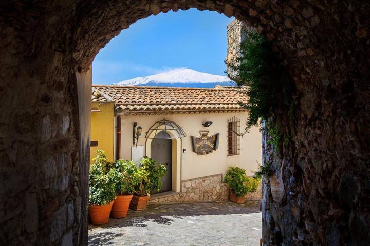 B&b per 2 persone, con Terrazza e Idromassaggio nonché Sauna a Castelmola