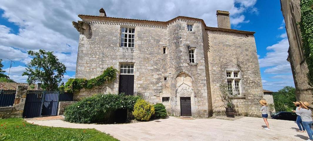 Appartement de vacances pour 6 personnes, avec Terrasse et Jardin ainsi que Piscine et Vue