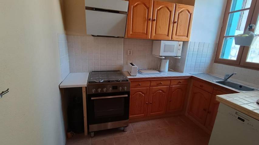 Location de vacances pour 4 personnes, avec bassin pour enfant et vue ainsi que jardin et piscine à Blanzaguet-Saint-Cybard - 4