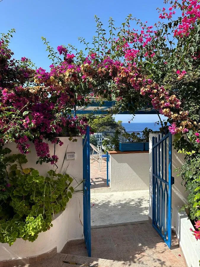 Casa de vacaciones para 6 personas, con vistas y jardín - 1
