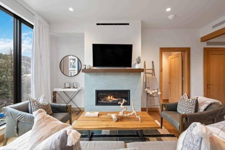 Gîte pour 4 personnes, avec jacuzzi et piscine à Avon - 3