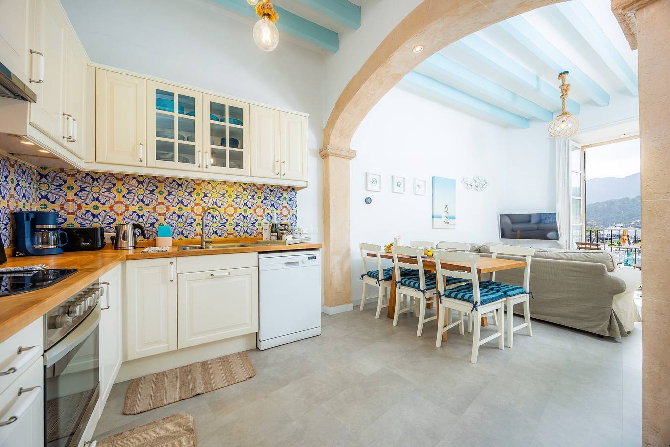 Appartamento Marina 48 fronte mare con vista, Wi-Fi e aria condizionata in Port de Sóller, Sóller