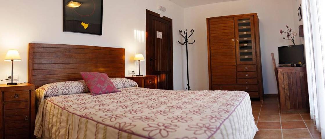 Casa rural con piscina para 4 personas, con Terraza además de Jardín y Piscina en Serranía de Cuenca - 2