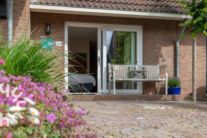 Studio für 2 Personen, mit Terrasse in Aagtekerke