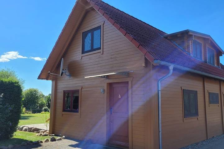 Ferienhaus für 4 Personen, mit Garten und Balkon in Klink