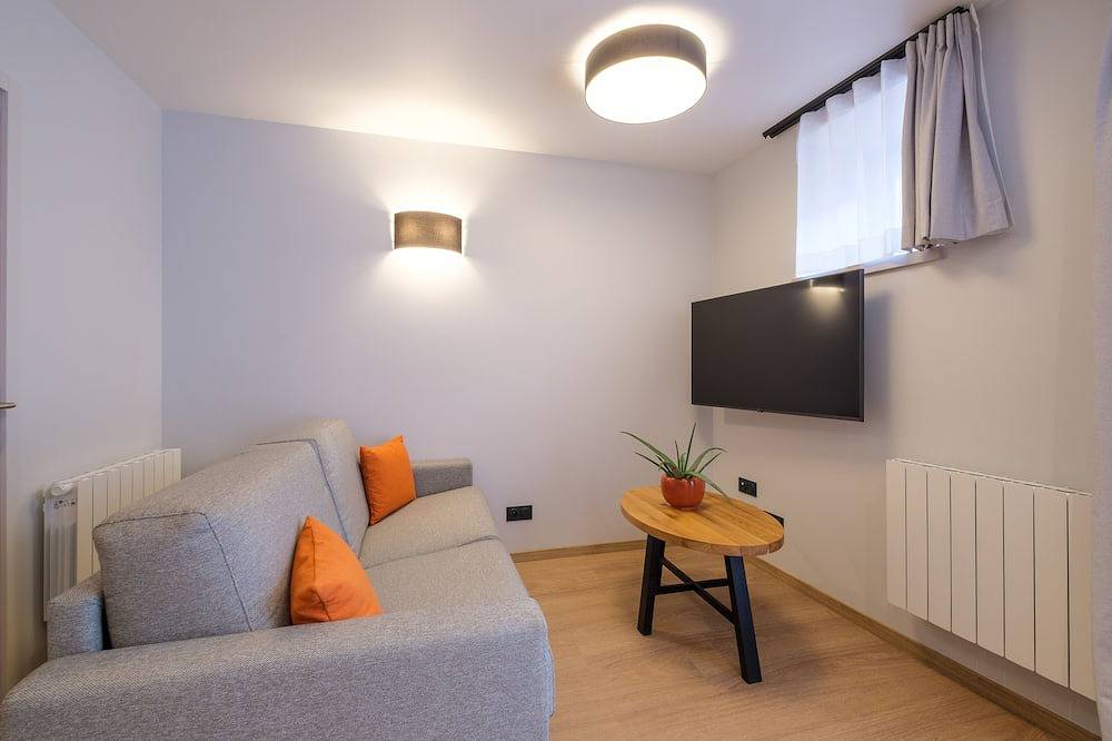 Ganze Wohnung, Studio cosy au centre de Lons | Wifi in Lons-le-Saunier, Jura