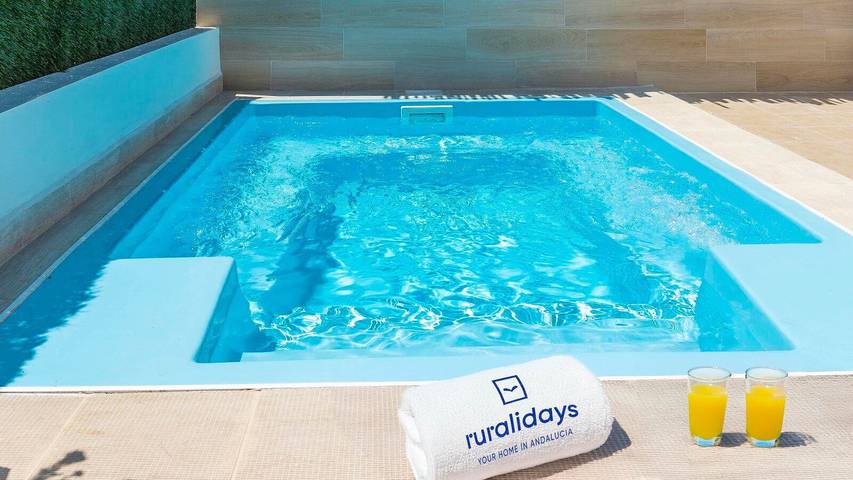 Casa rural para 3 personas, con balcón/terraza y piscina en Torrox - 3