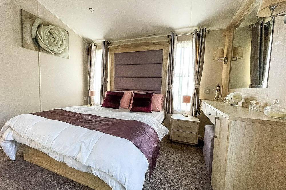 Wonderful 6 berth caravan for hire by a stunning Norfolk beach in California (Great Yarmouth), Great Yarmouth