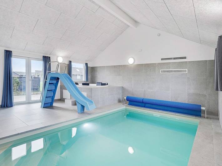 Ferienhaus für 18 Personen, mit Whirlpool und Terrasse sowie Pool und Sauna in Kegnæs - 2