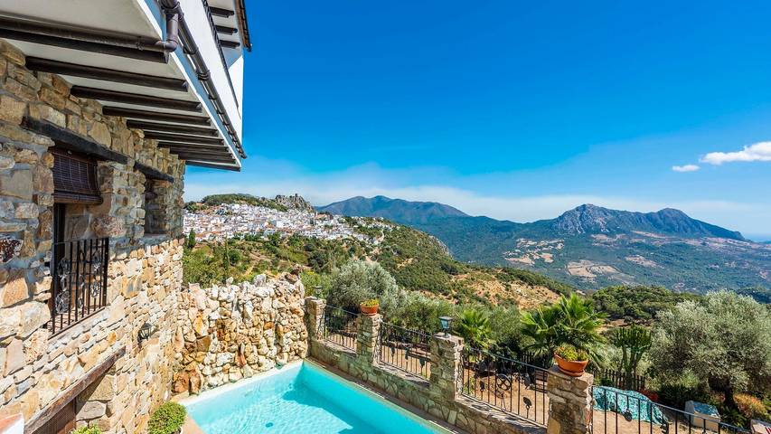 Ferienhaus für 6 Personen, mit Balkon/Terrasse und Pool in Gaucín