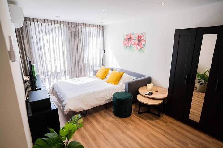 Ganze Wohnung, Fancy 70m² Apartment with Terrace in Tiel, Betuwe