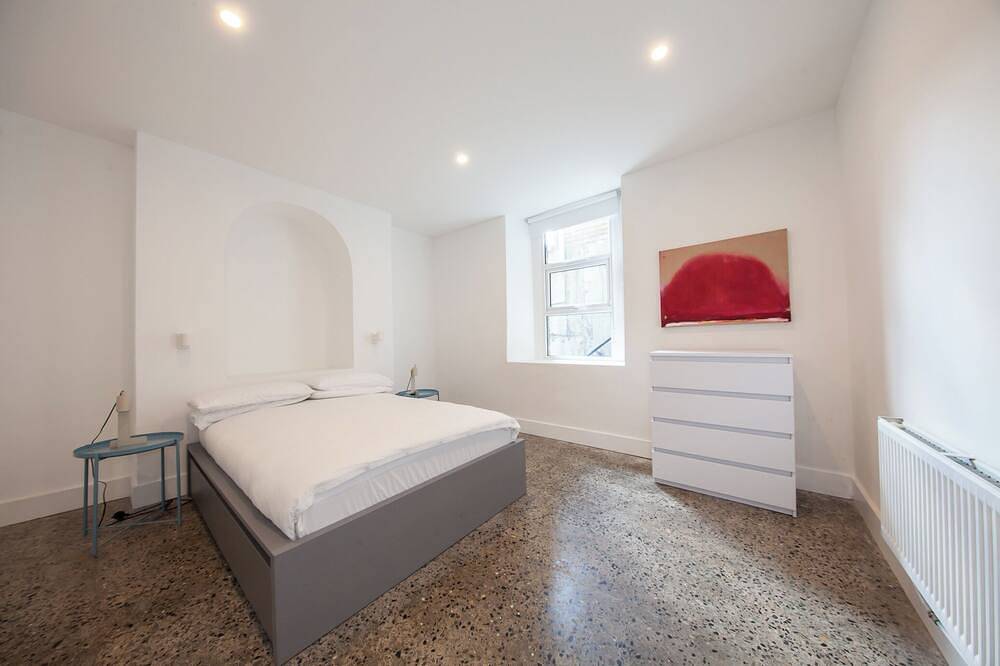 Entire apartment, Stunning and modern 2 bedroom in Stoneybatter in Dublin, County Dublin