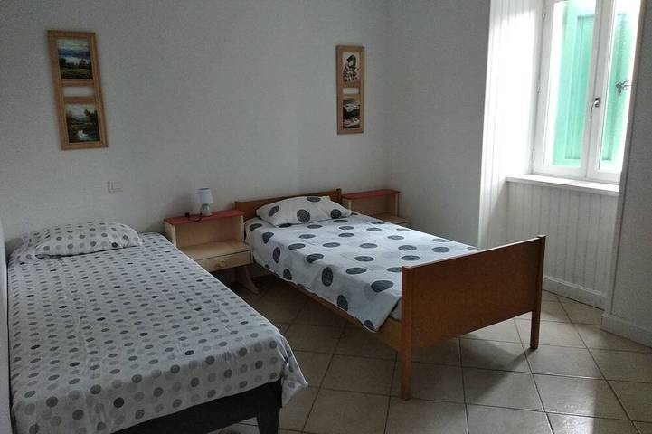 Location de vacances pour 10 personnes, avec Terrasse à Montjaux - 2