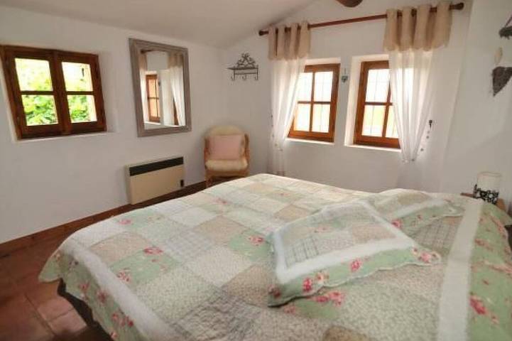 Location de vacances pour 2 personnes, avec Piscine à Puyméras - 2