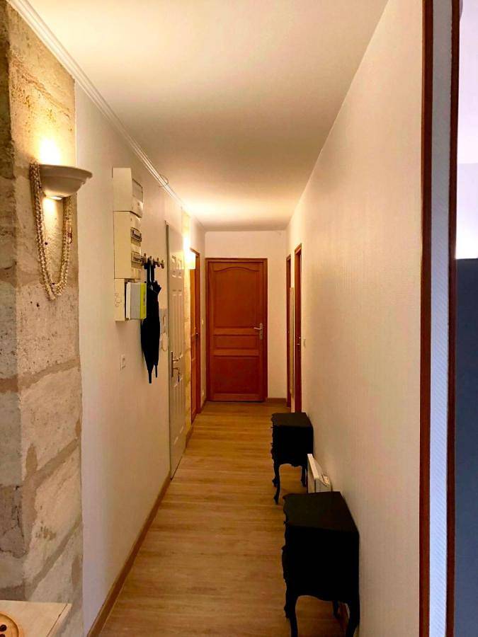 Appartement entier, Grand appartement 80m2 à 100m de la Gare Saint Jean in Bordeaux, Région de Bordeaux