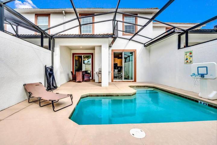 Casa de vacaciones para 8 personas, con piscina y terraza además de jardín y jacuzzi - 1