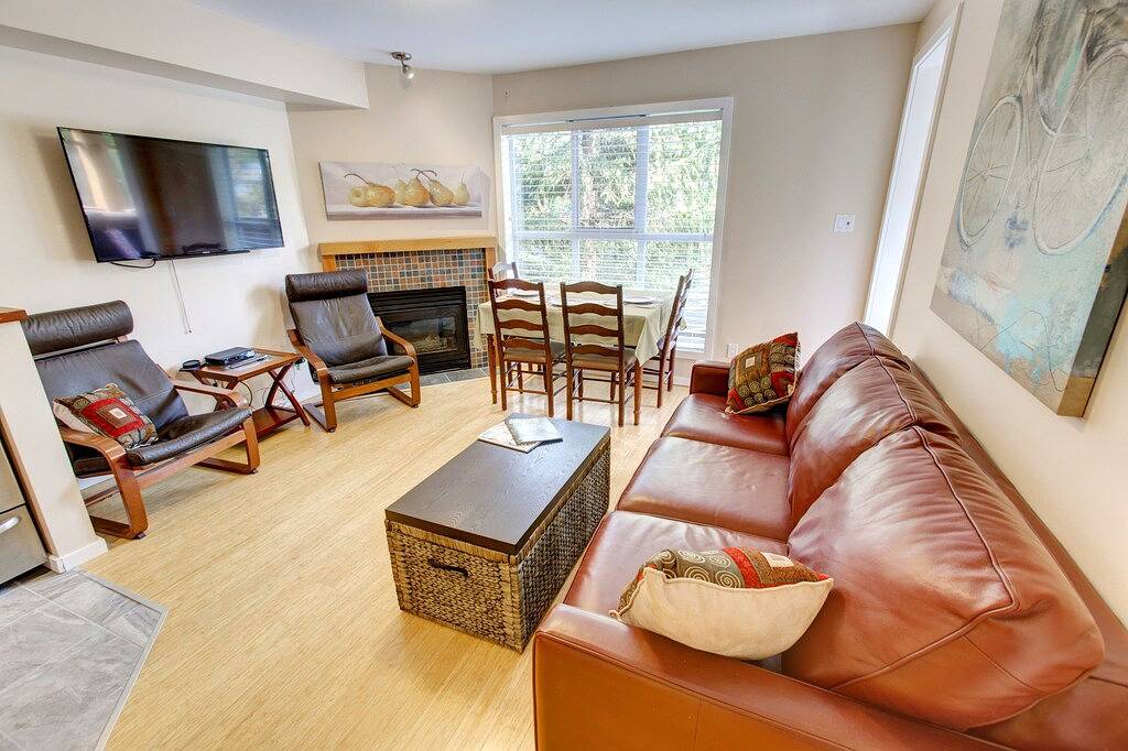 2 Bdm 2 Bad Privat hottub Walk to Gondola / Lost Lake Gratis Prkg. in Whistler, Whistler Blackcomb