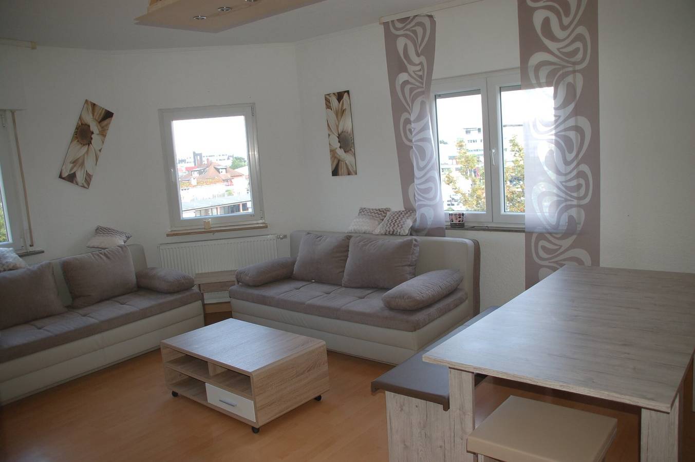 Appartement entier, Appartement « Stylish à Fellbach » avec balcon et Wi-Fi in Fellbach, Arrondissement de Rems-Murr