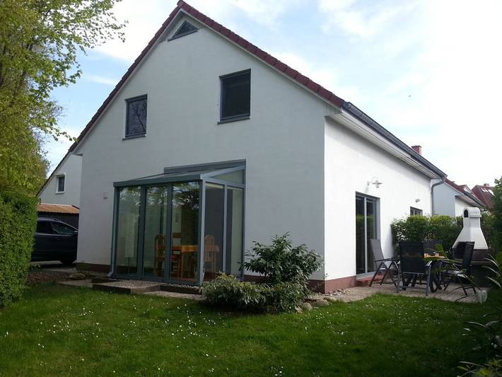 Ferienhaus für 4 Personen, mit Terrasse und Garten
