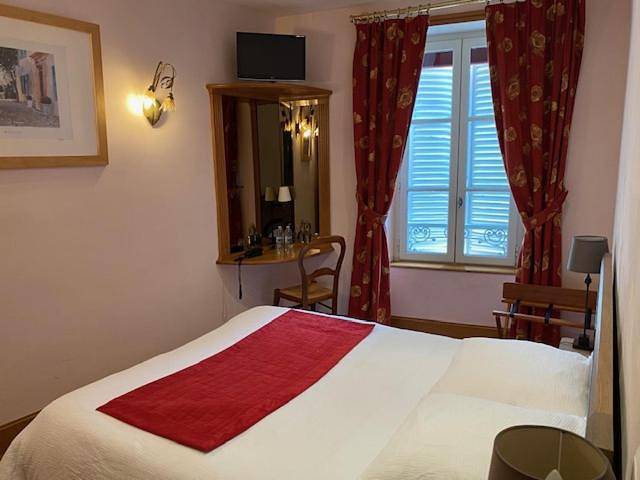 Hôtel pour 2 personnes, avec terrasse, animaux acceptés à L'Isle-sur-Serein - 3