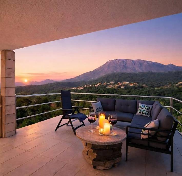 Villa für 11 Personen, mit Balkon und Terrasse sowie Garten und Pool in Montenegro
