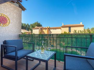 Gîte pour 4 personnes, avec terrasse et jardin à Le Pradet