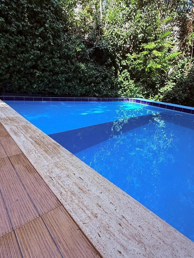 Chalet para 3 personas, con piscina además de jardín y vistas - 1