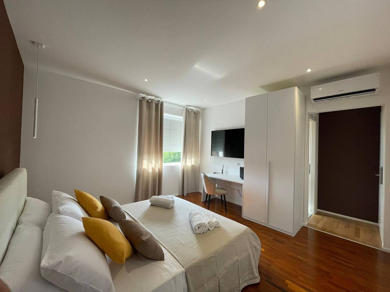 Room 'Camera Deluxe' with Wi-Fi and Air Conditioning in Olbia, Costa Smeralda
