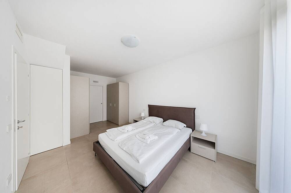 Villa Prestige 19 mit privatem Pool und Garten in Sirmione, Gardasee-Berge