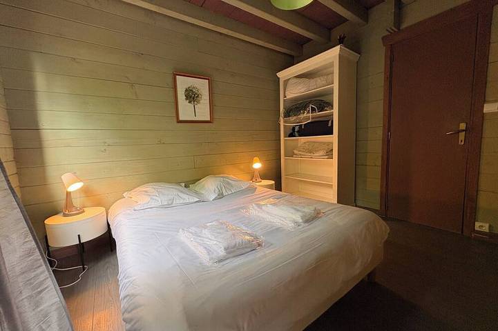 Gîte pour 21 personnes, avec jacuzzi et balcon ainsi que piscine et jardin, animaux acceptés à Meilhac - 4
