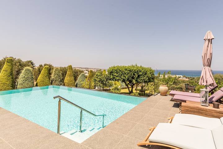 Location de vacances pour 6 personnes, avec terrasse et jardin à Chersónissos - 3