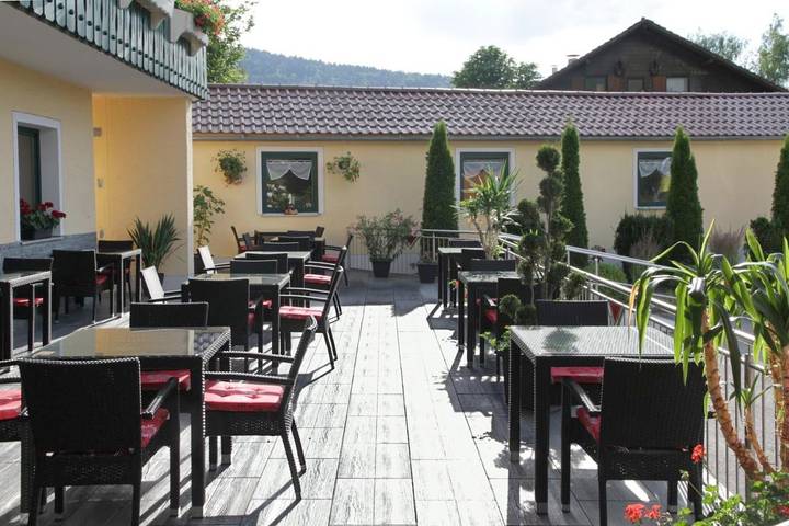 Hotel für 2 Personen, mit Balkon und Terrasse sowie Whirlpool und Sauna in Rattenberg