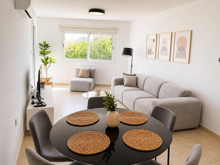 Appartement de vacances pour 4 personnes, avec Balcon et Piscine