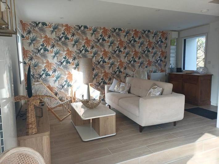 Location de vacances pour 6 personnes, avec jardin à Poses (homonymie)