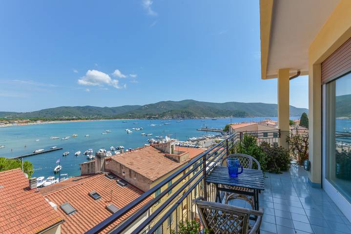 Location de vacances pour 4 personnes, avec Balcon à Marina di Campo