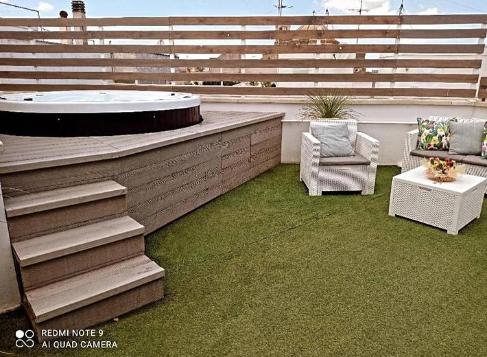 Casa vacanza per 2 persone, con panorama e terrazza a Neviano